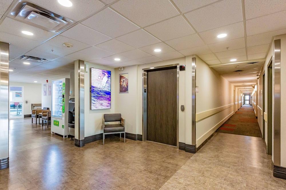Motel 6-Saskatoon, Sk ภายนอก รูปภาพ
